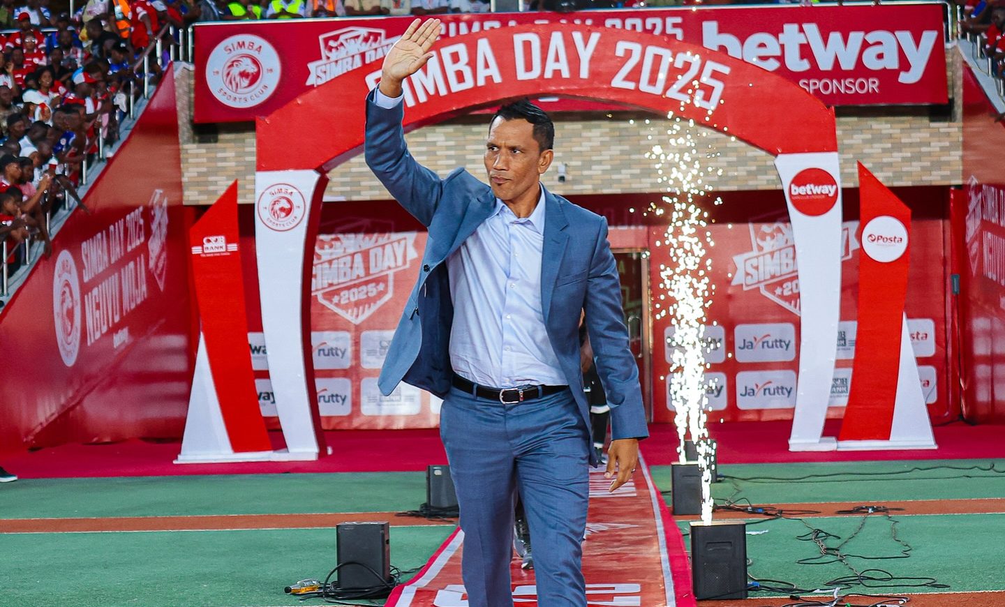 Fadlu Davids promises trophies to Simba faithful