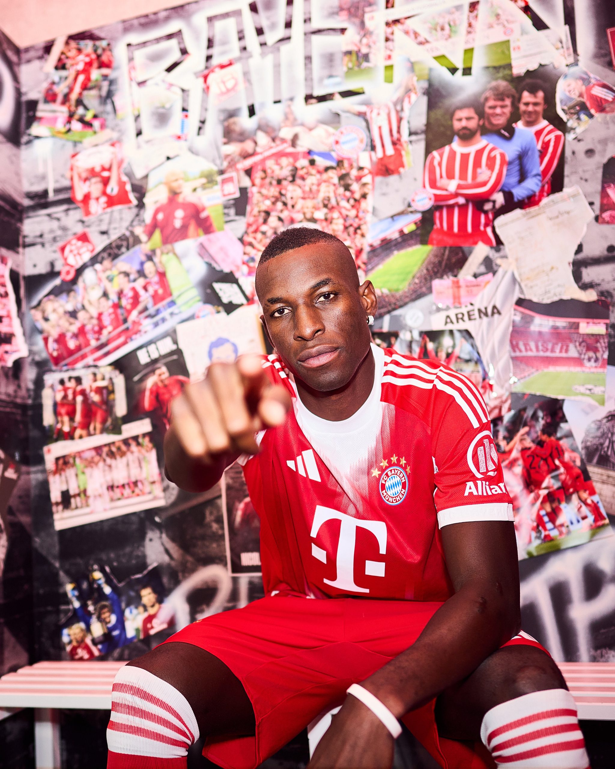 FC Bayern sign Nicolas Jackson on season-long loan from Chelsea