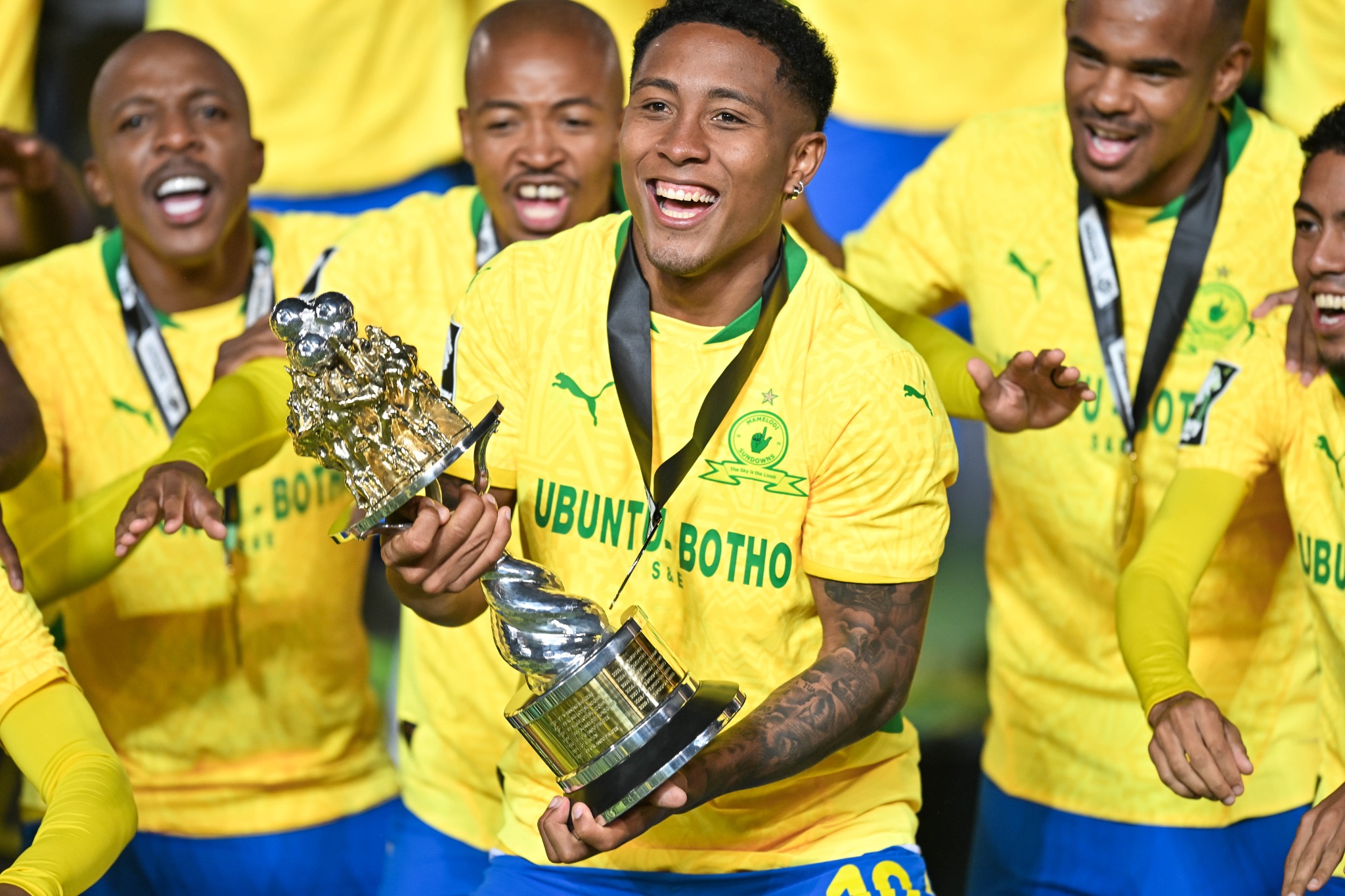 Mamelodi Sundowns star bids farewell amid contract dispute