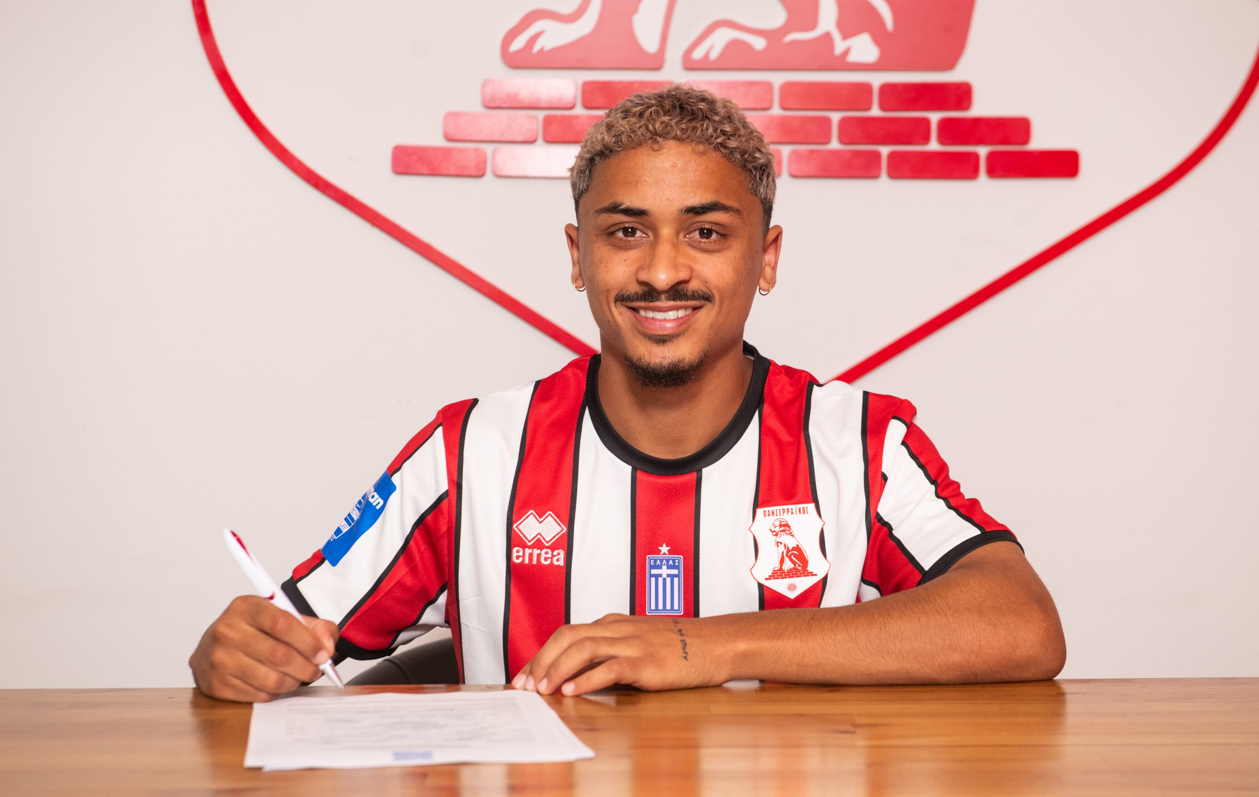 South African star Ethan Brooks completes move to Greek club