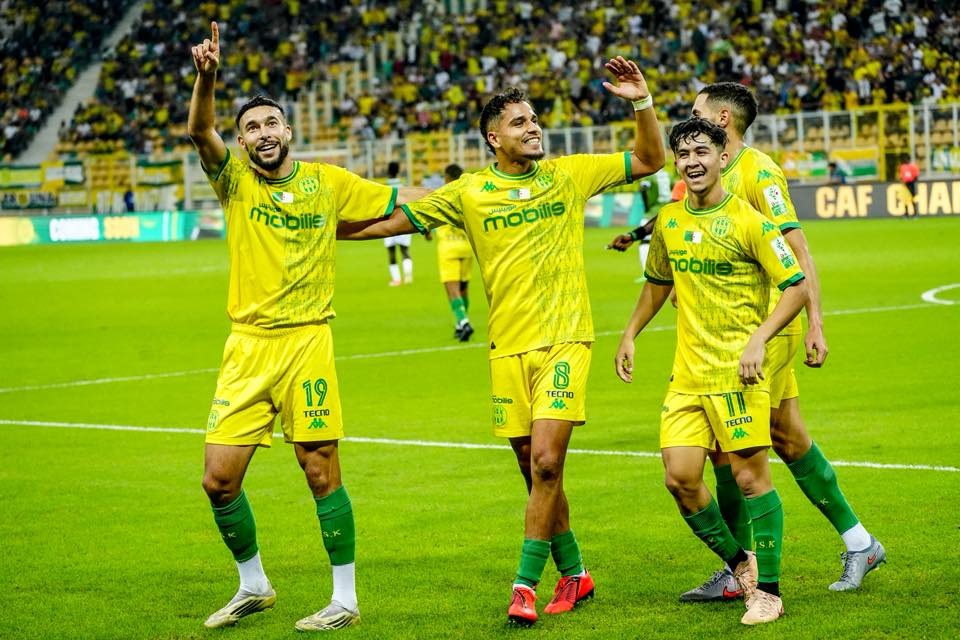 CAFCL: JS Kabylie pummel ten-man Gold Stars