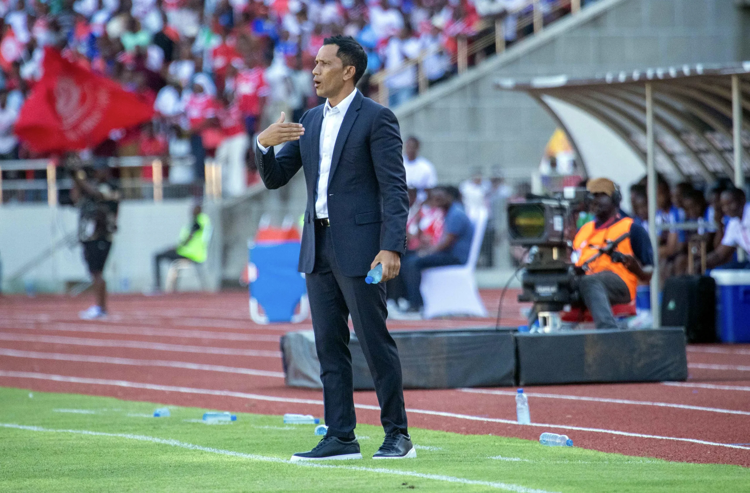 Raja Casablanca : Fadlu Davids en pole pour succéder à Lassaad Chabbi ?