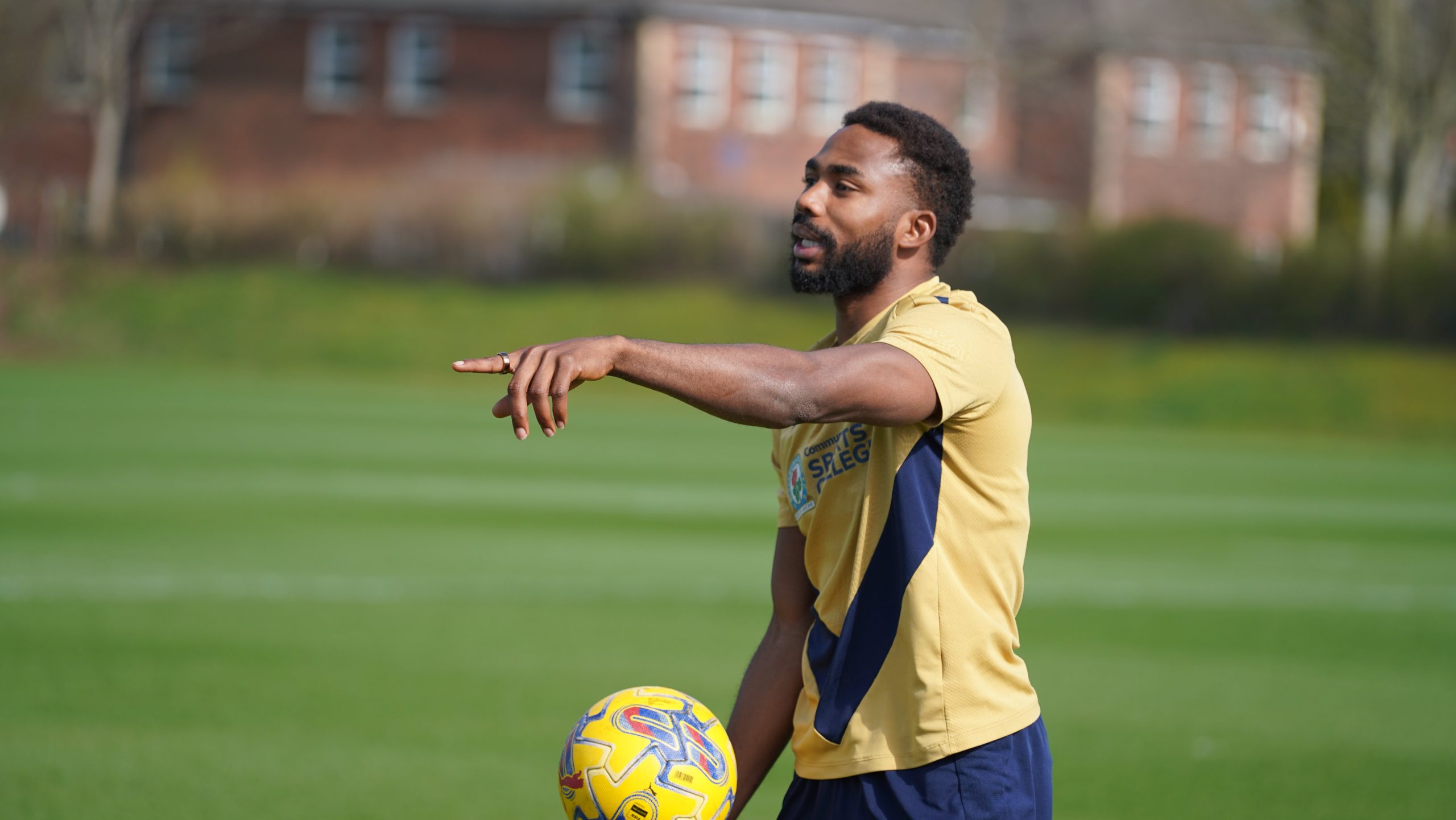 Emmanuel Dennis in advanced talks to join Antalyaspor