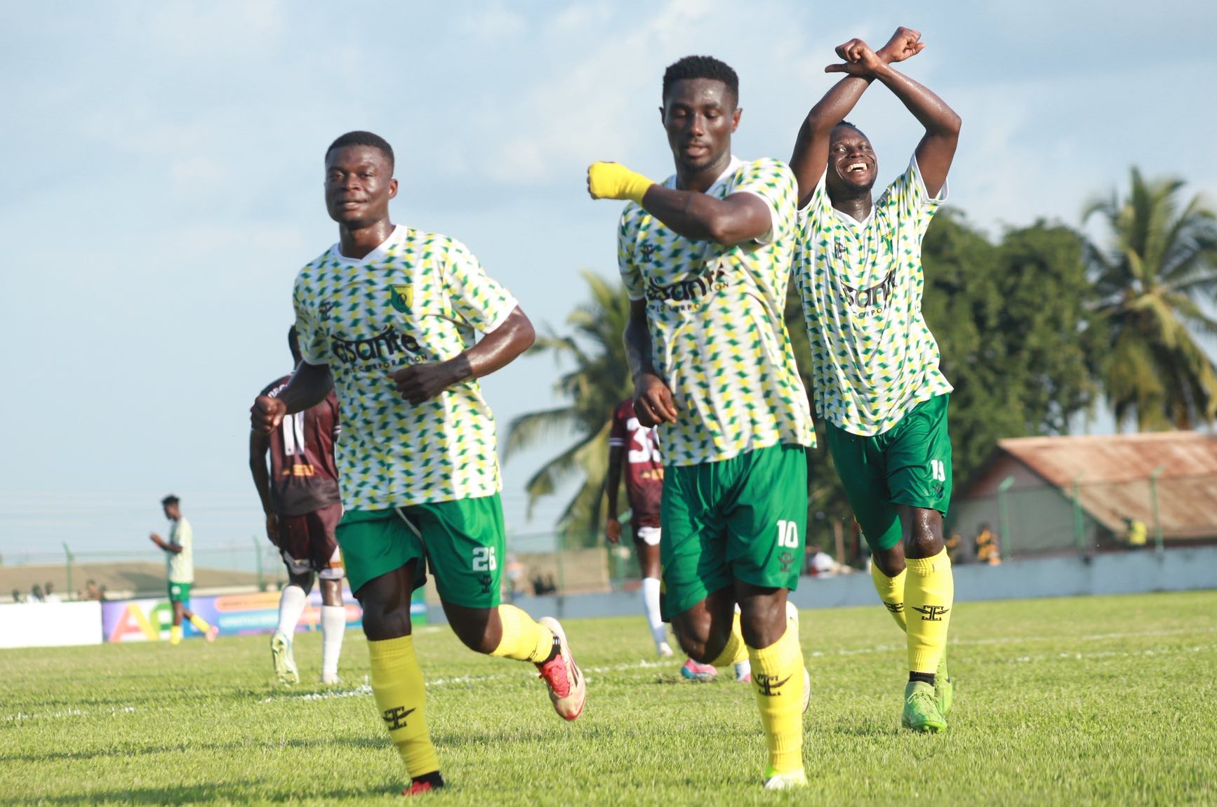 Ghana Premier League: “Some players have become swollen-headed” – Bashir Hayford after Gold Stars defeat