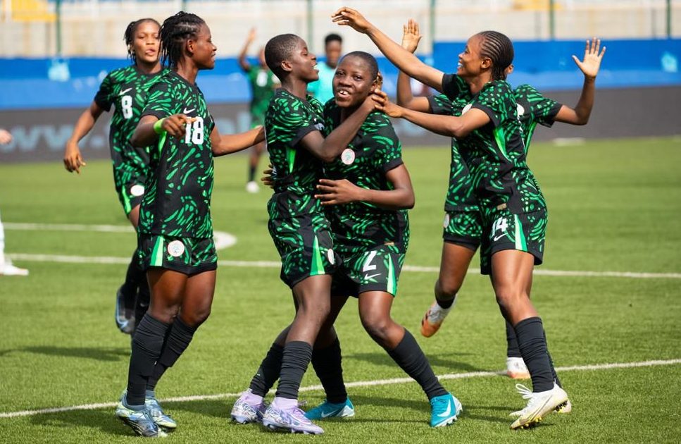 U-17 Women’s World Cup – Moses Aduku visit Nigeria U-17 camp ahead of tournament