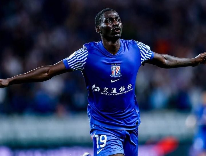 AFC Champions League: Luis Asue finishes off Shanghai Shenhua victory