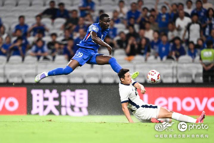 AFC Champions League: Luis Asue strikes in Shanghai Shenhua draw