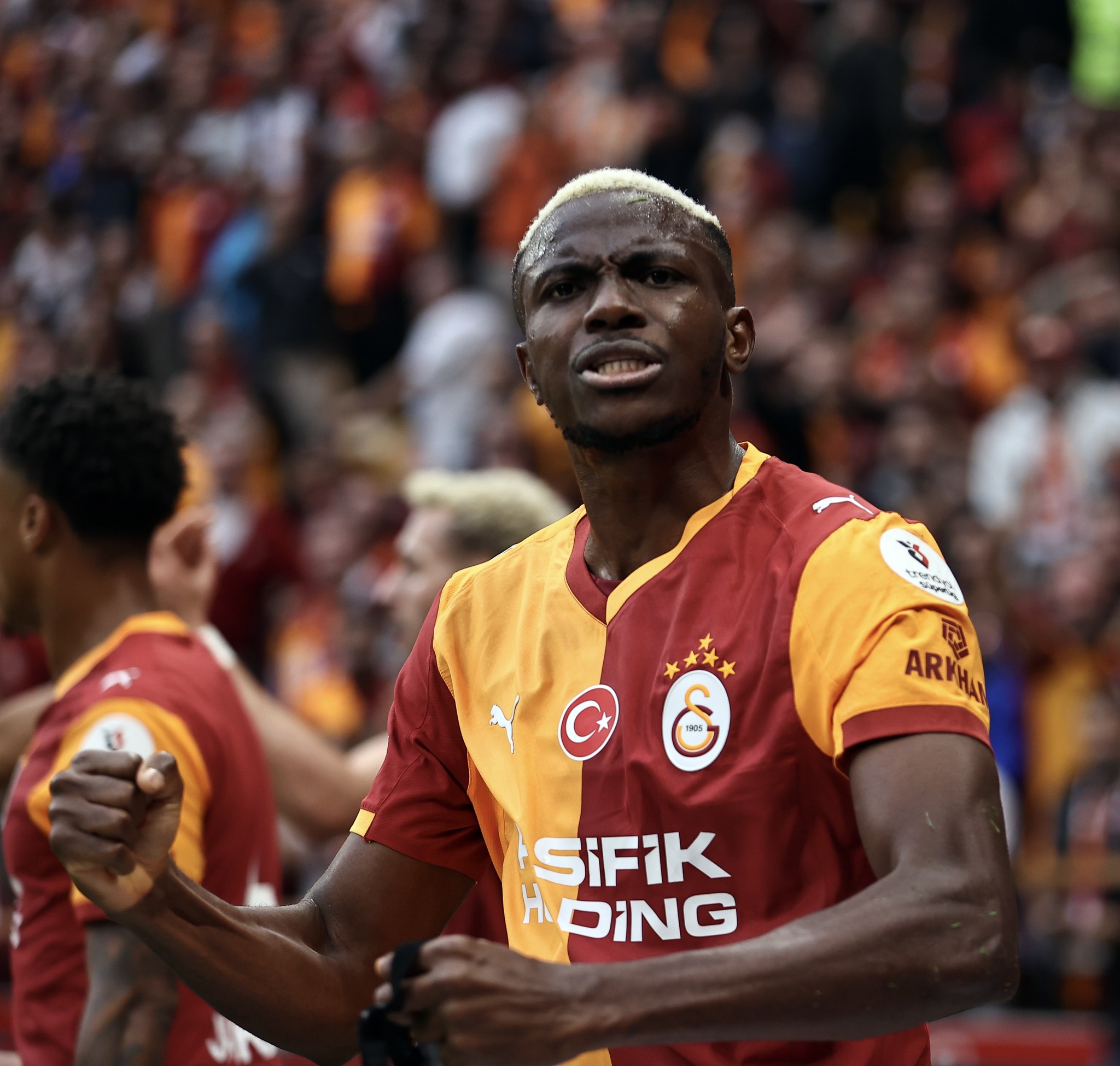 Victor Osimhen leads Galatasaray comeback against Goztepe