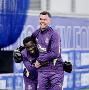 Idrissa Gana Gueye and Michael Keane reconcile after on-field clash 1 Idrissa Gana Gueye and Michael Keane