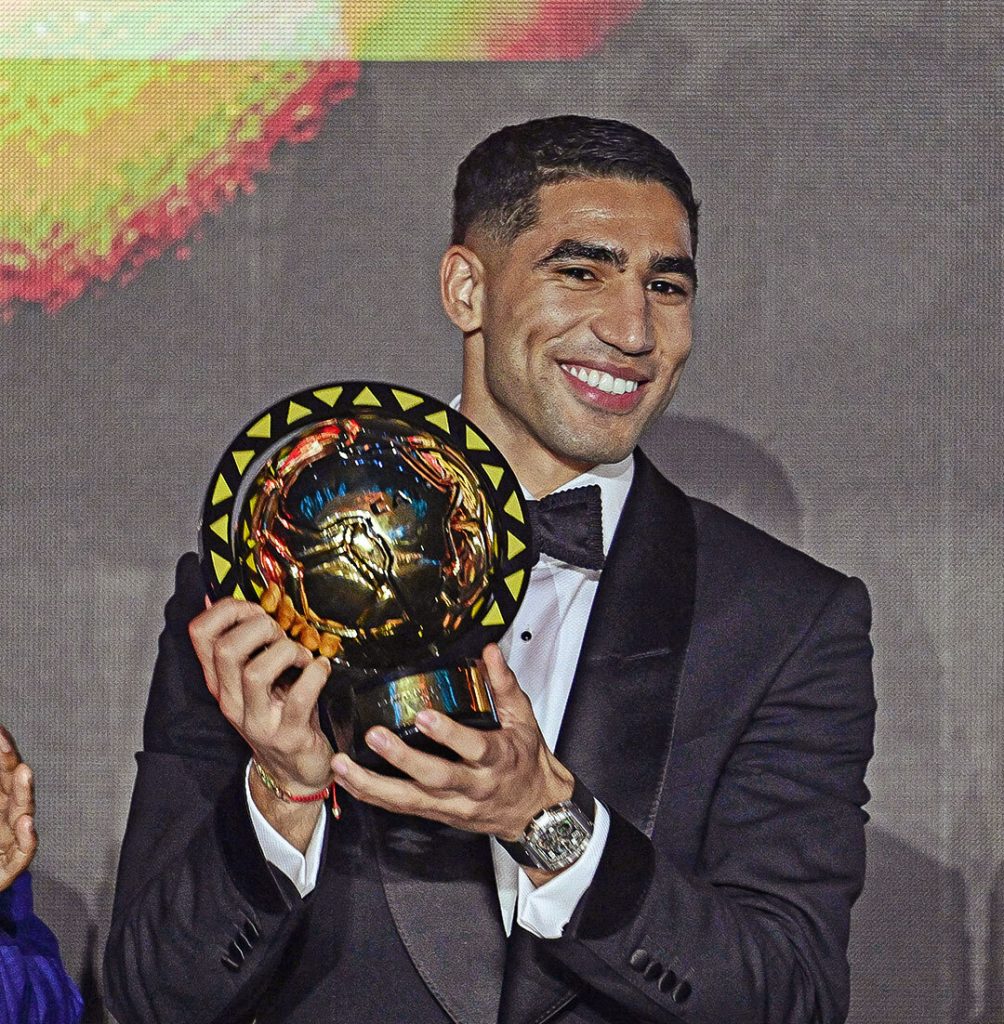 Achraf Hakimi and a member of PSG’s medical staff travel to Morocco ahead of AFCON 2025