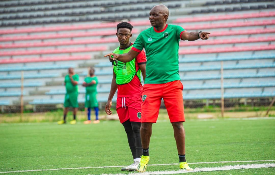 Malawi coach Pasuwa lashes at critics over fielding
