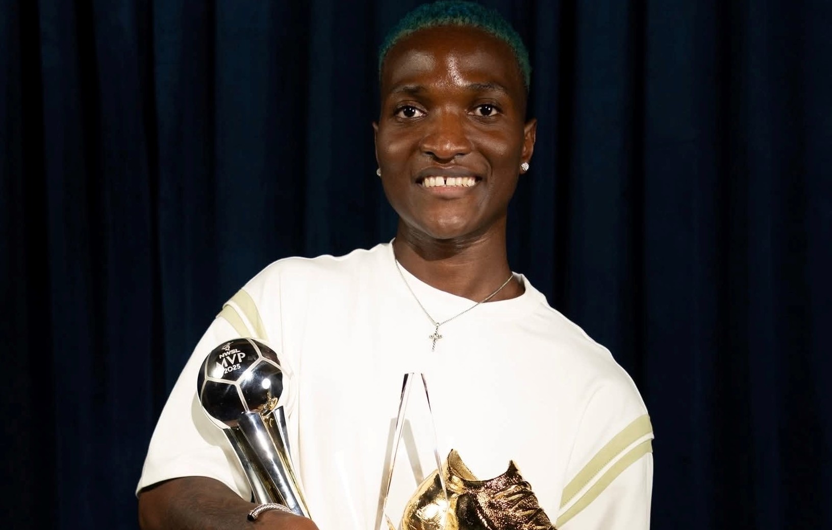 Malawian Temwa Chawinga celebrates dream USA award