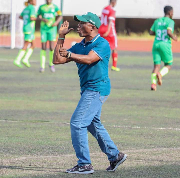 Osun Babes set to appoint Nigeria U-17’s Bankole Olowookere as a new head coach
