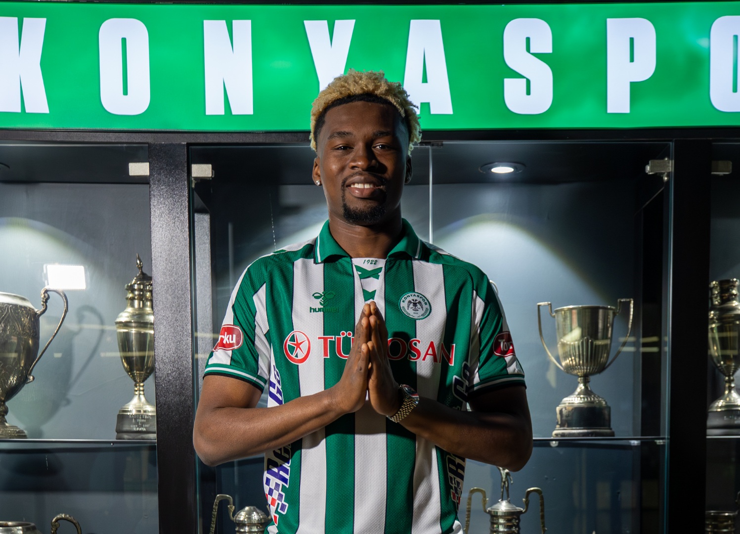 Konyaspor renforce sa défense avec l’arrivée d’Adamo Nagalo