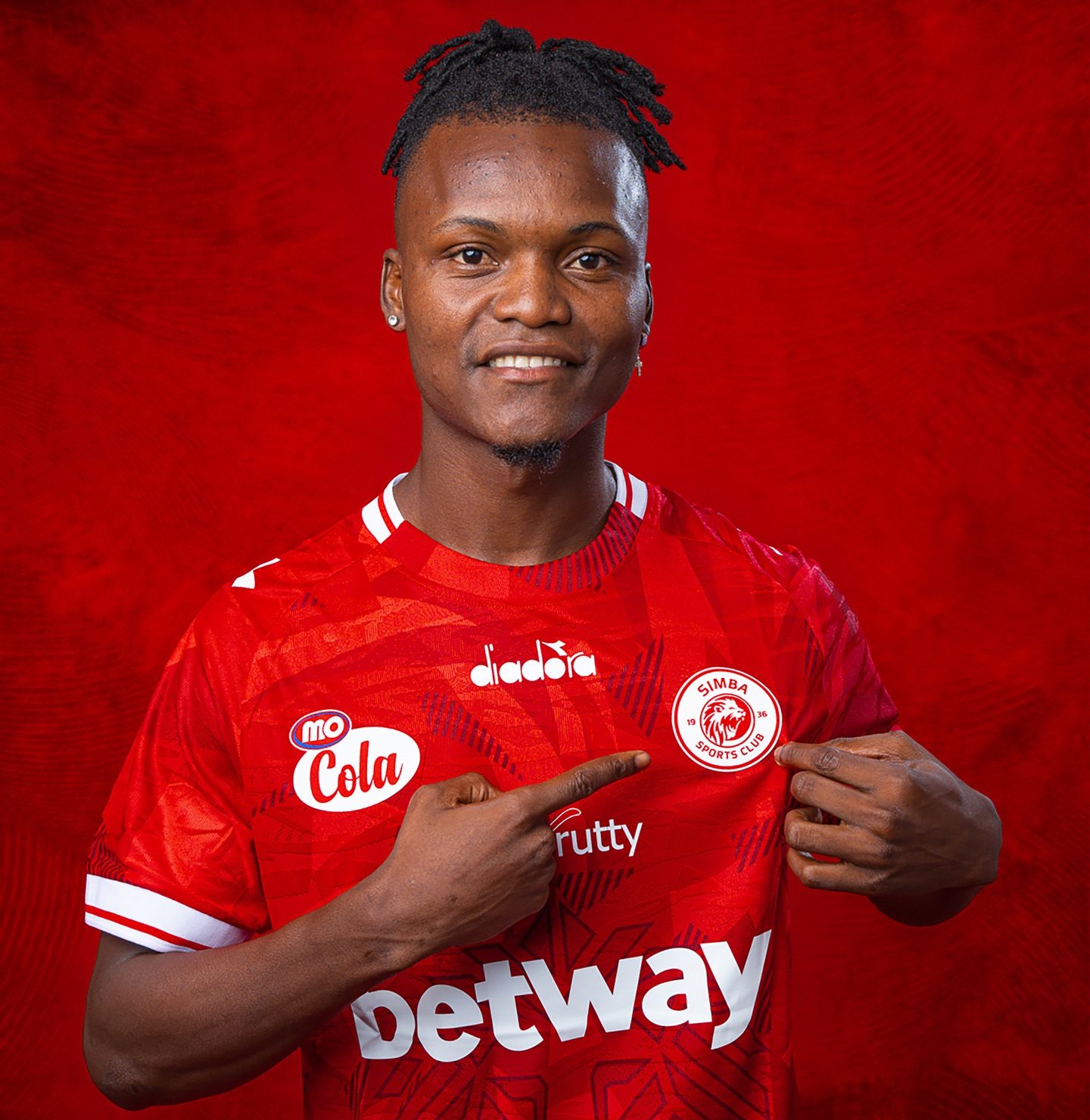Iñno Jospin Loemba: Simba SC unveil Congolese midfielder
