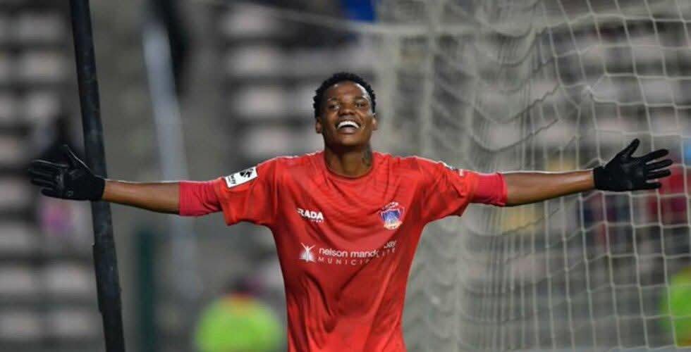 Pirates eject forward Kwayiba back to sender Chippa United