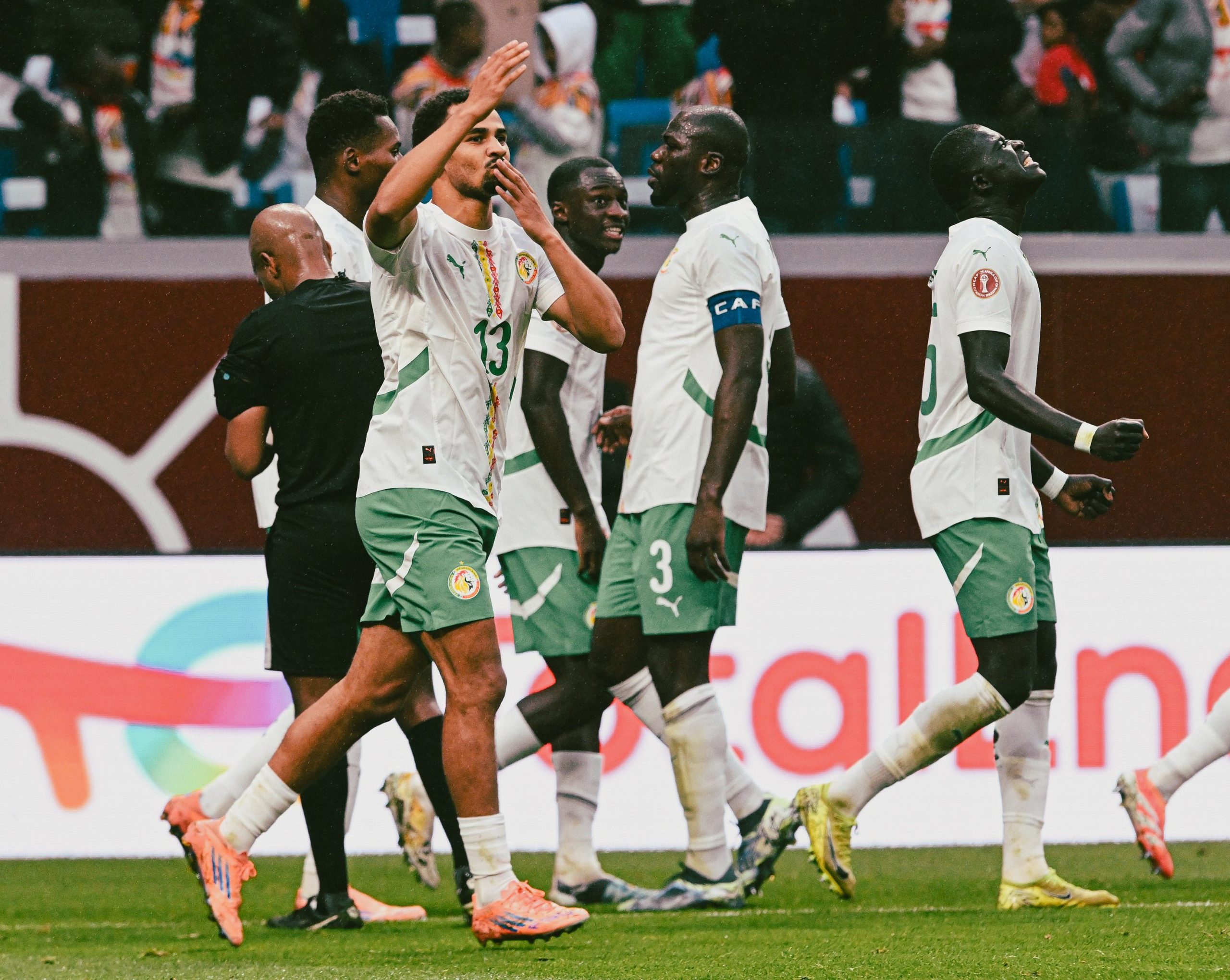 AFCON: Senegal overcome 10-man Mali to reach semifinals