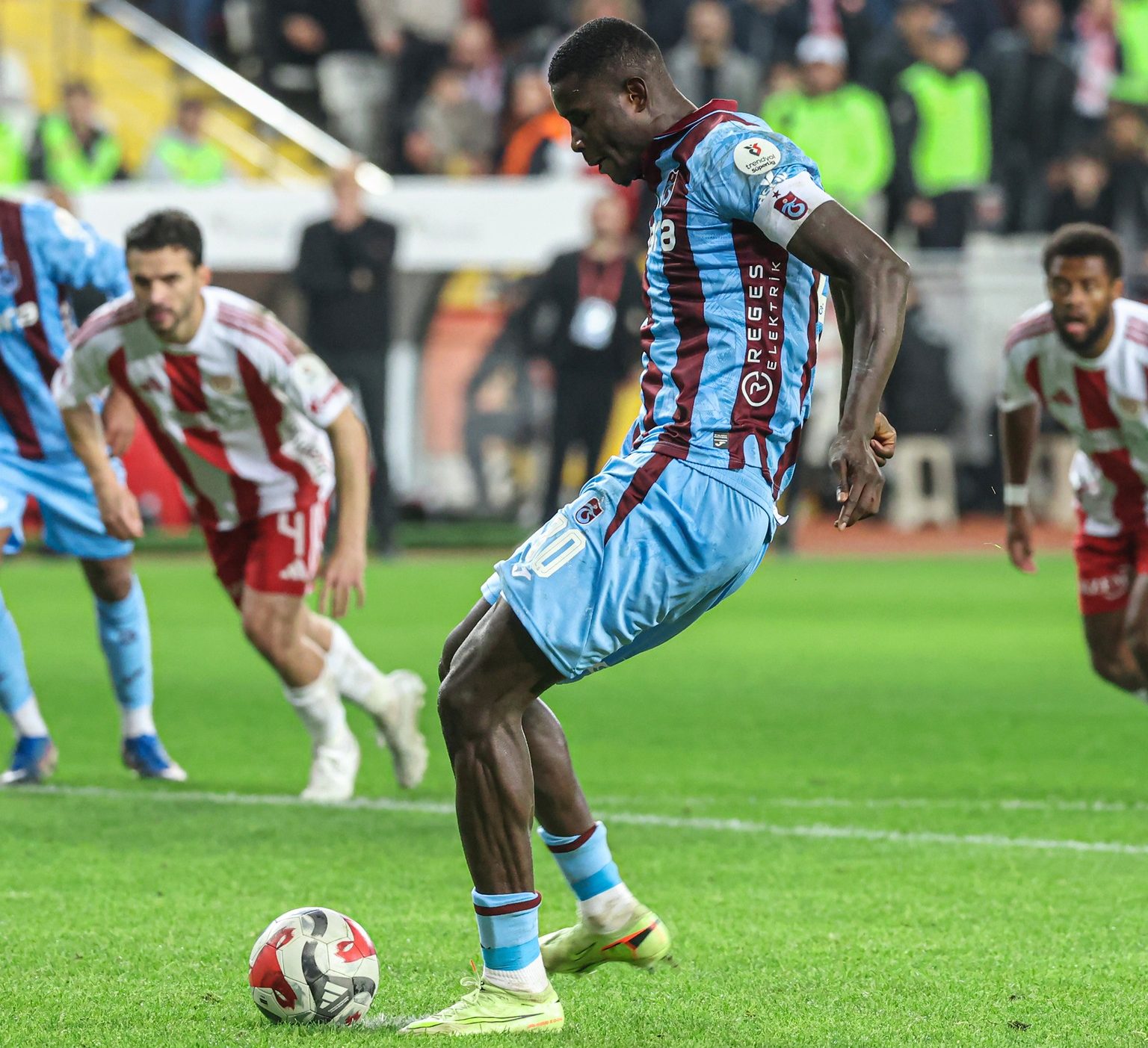 Paul Onuachu rescues point for Trabzonspor in Antalya stalemate