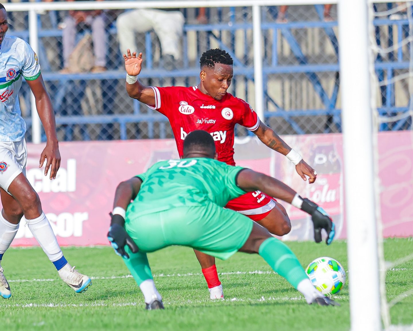 Ligi Kuu Bara: Simba and Azam FC cruise in home wins