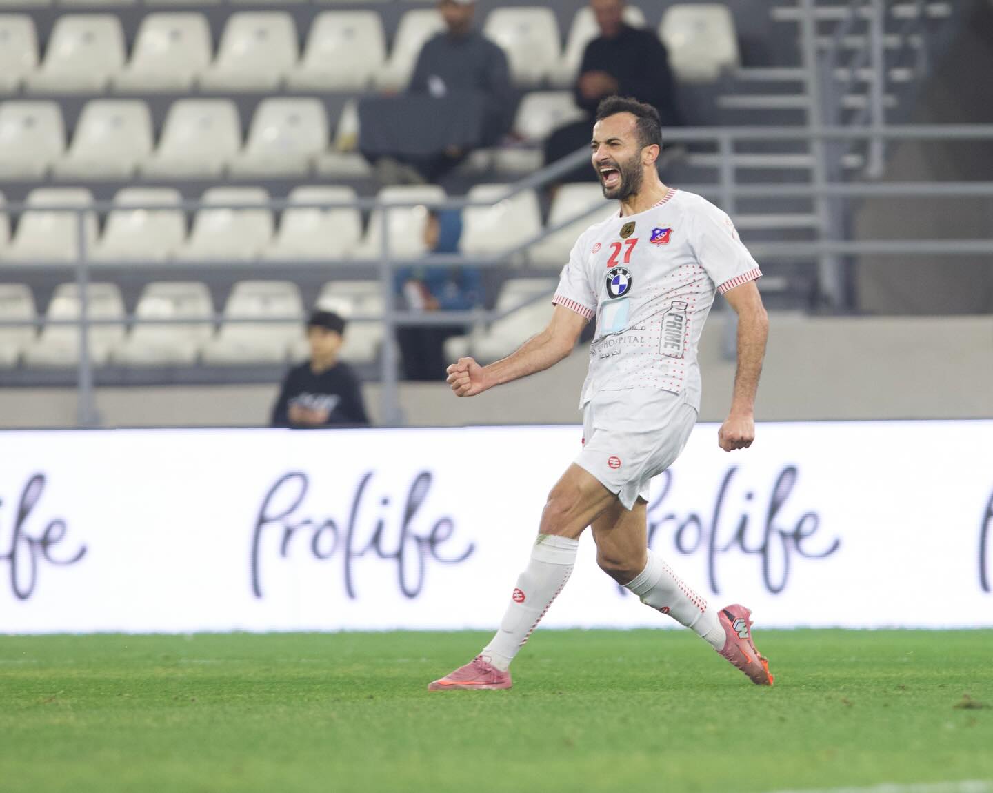 Former Espérance forwards Taha Khenissi and Anayo Iwuala score in Kuwait Super Cup