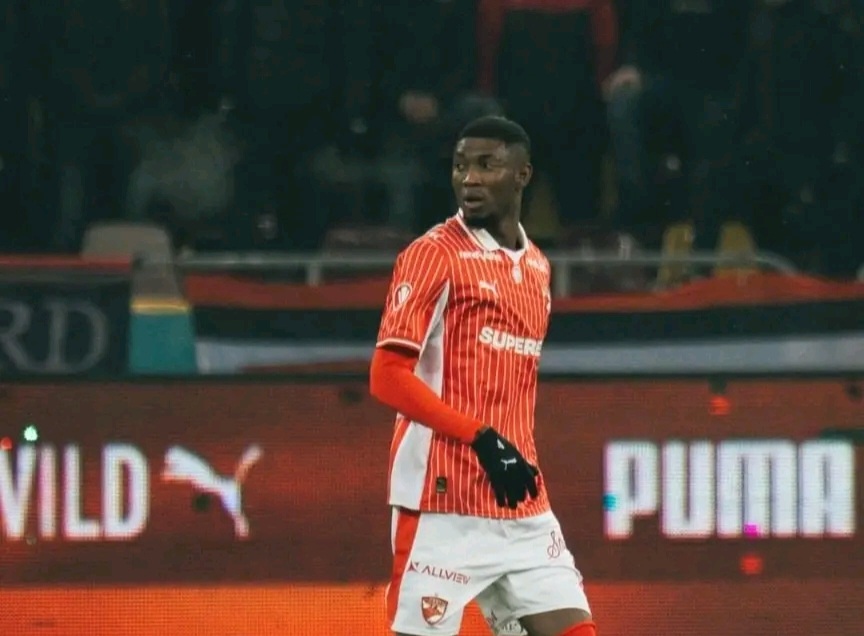 Kennedy Boateng signe un doublé et propulse Dinamo Bucarest vers une victoire héroïque