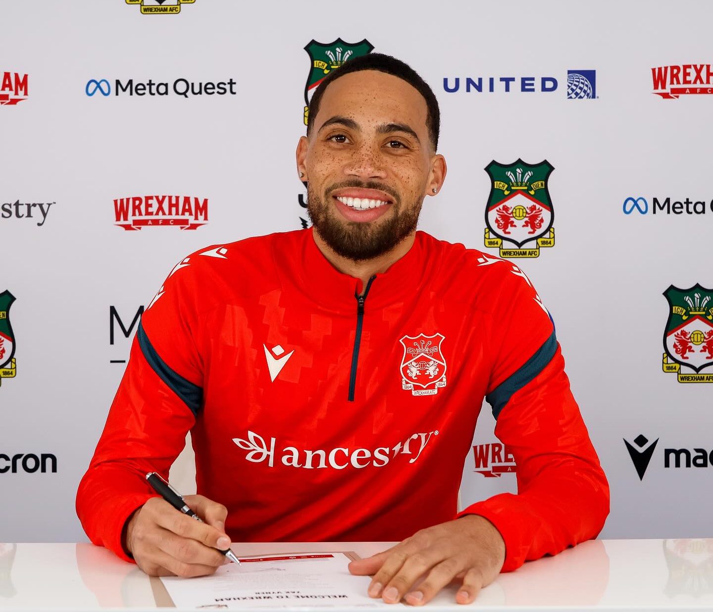 Zak Vyner: Kenyan prospect signs for Wrexham AFC from Bristol City