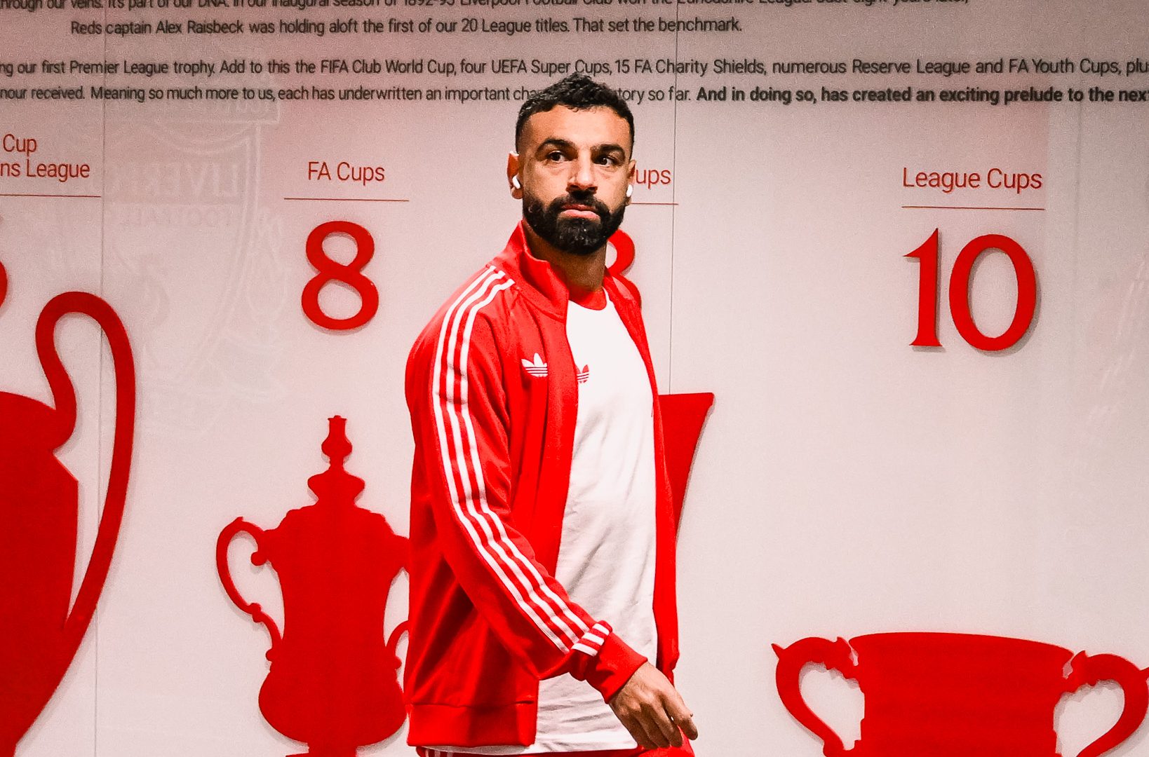 Salah receives Slot salute after guiding Liverpool to victory