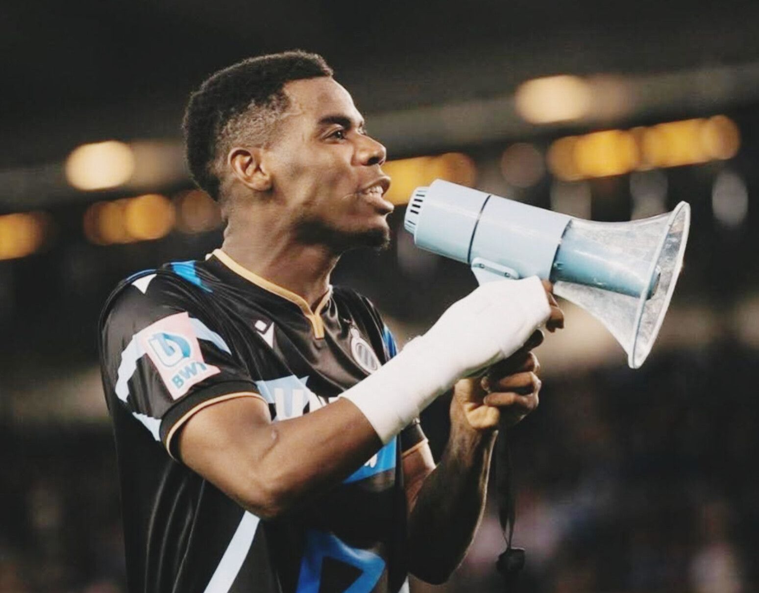 Raphael Onyedika agrees to remain at Club Brugge until summer