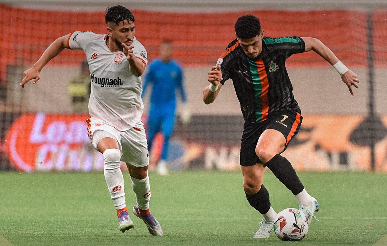 Botola Pro : l’AS FAR frappe fort, le Kawkab arrache un point à Fès