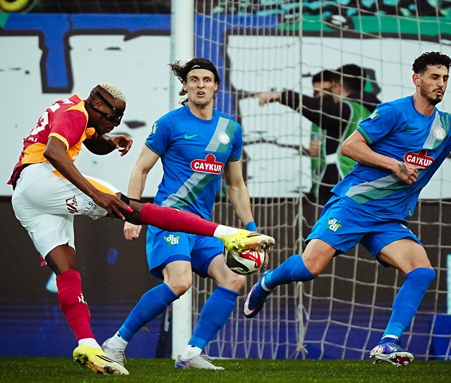 Osimhen finds the net again as Galatasaray secure victory over Rizespor