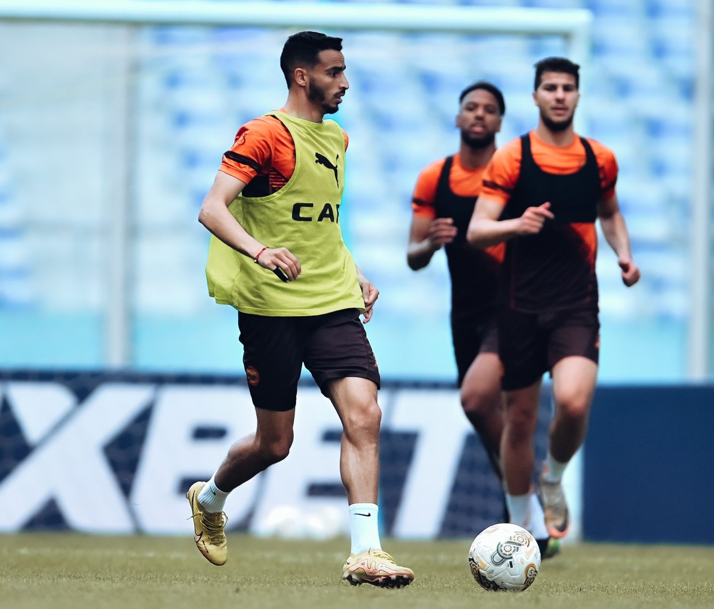 En plein tourmente..La Renaissance de Berkane arrive à Ndola pour son choc face aux Dynamos