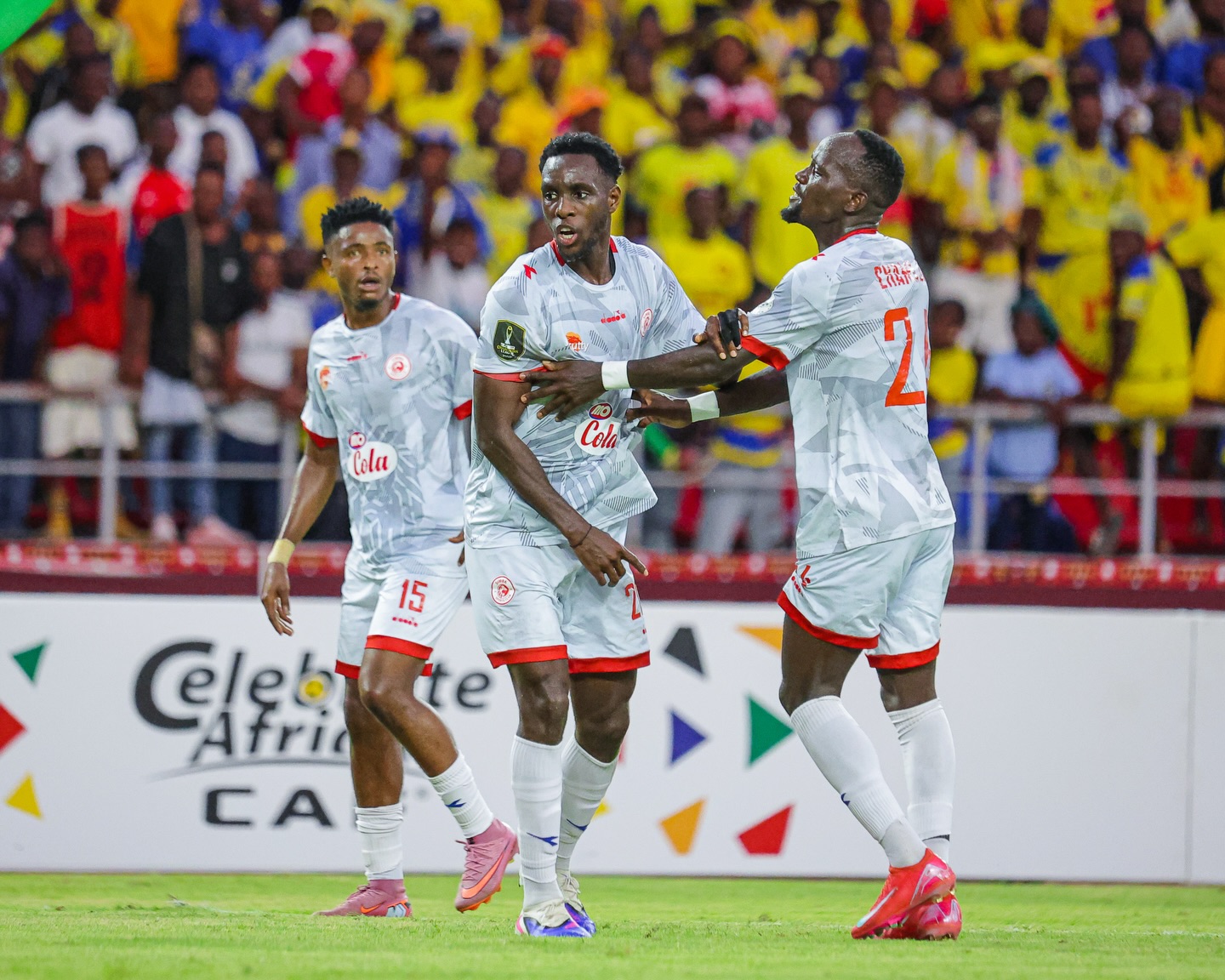 CAF Champions League: Simba disrupt Petro de Luanda’s hopes with shock late leveler