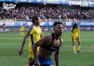 Bentayeb frappe encore en Ligue 2 et propulse Troyes au sommet