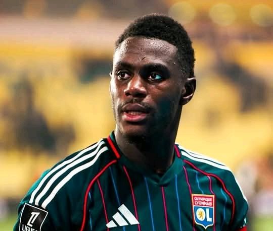 Moussa Niakhate: Lyon stands with defender despite penalty miss