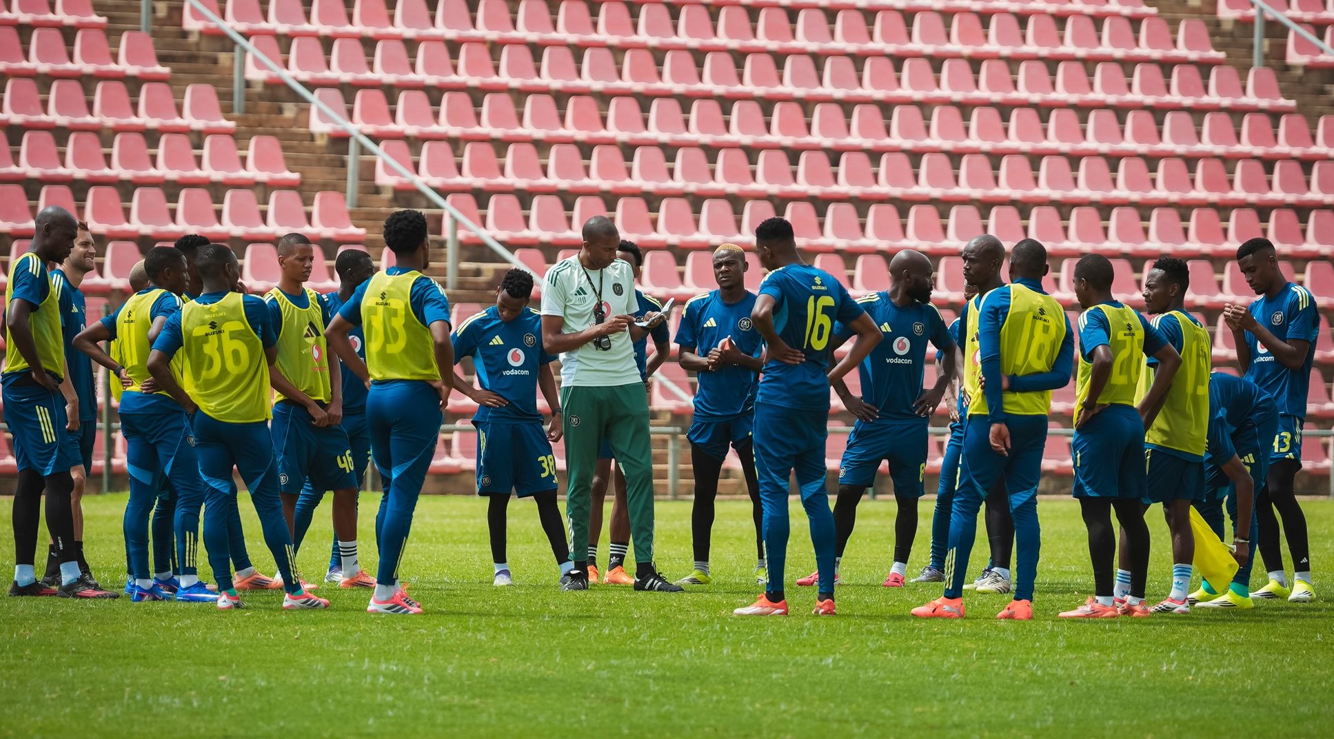 Mohafe fires shots at Orlando Pirates’ title credentials