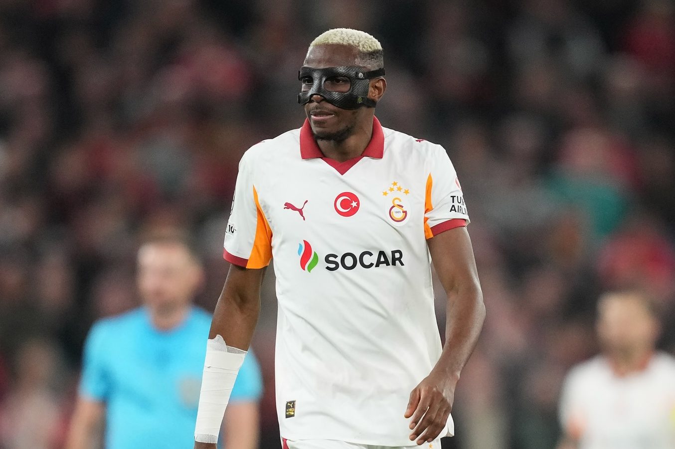 ‘Osimhen is in pain’ – Galatasaray manager gives injury update
