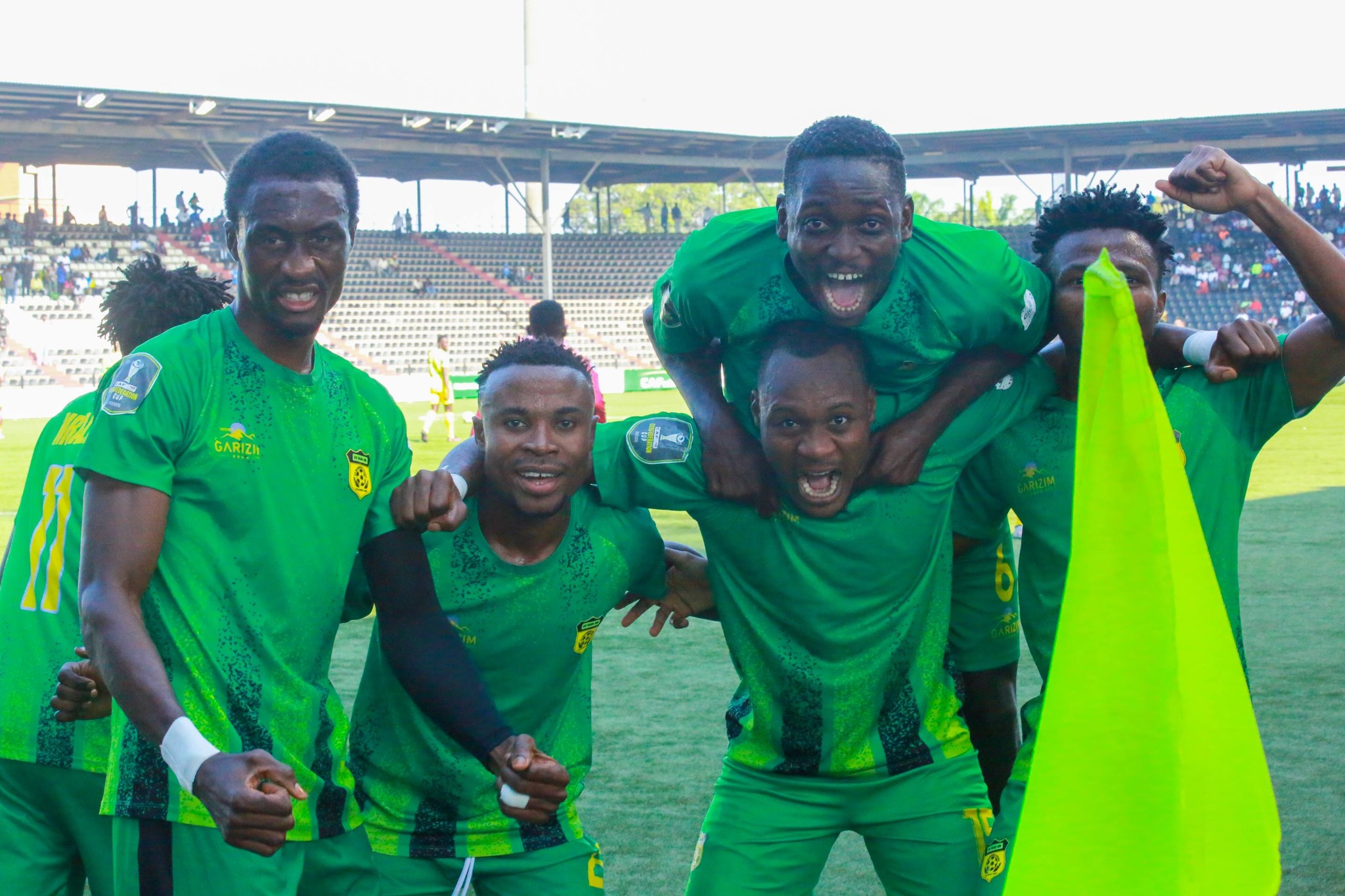 CAF Confederation Cup: AS Maniema Union overcome rain, USMA in quarterfinal 1st leg
