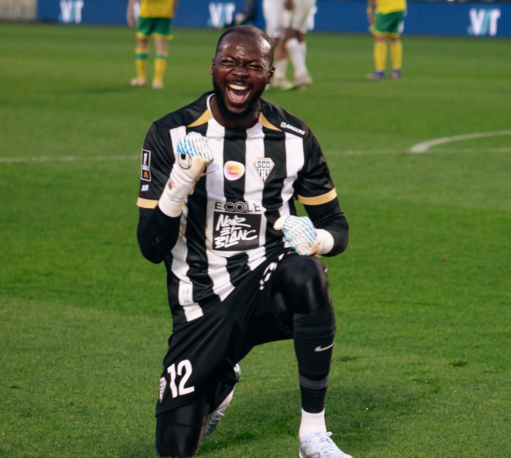 Hervé Koffi : Le Gardien “Oublié” De Lens Qui Explose À Angers