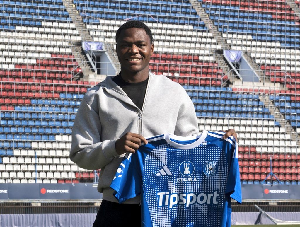 SK Sigma Olomouc sign youngster Samuel Sokoato