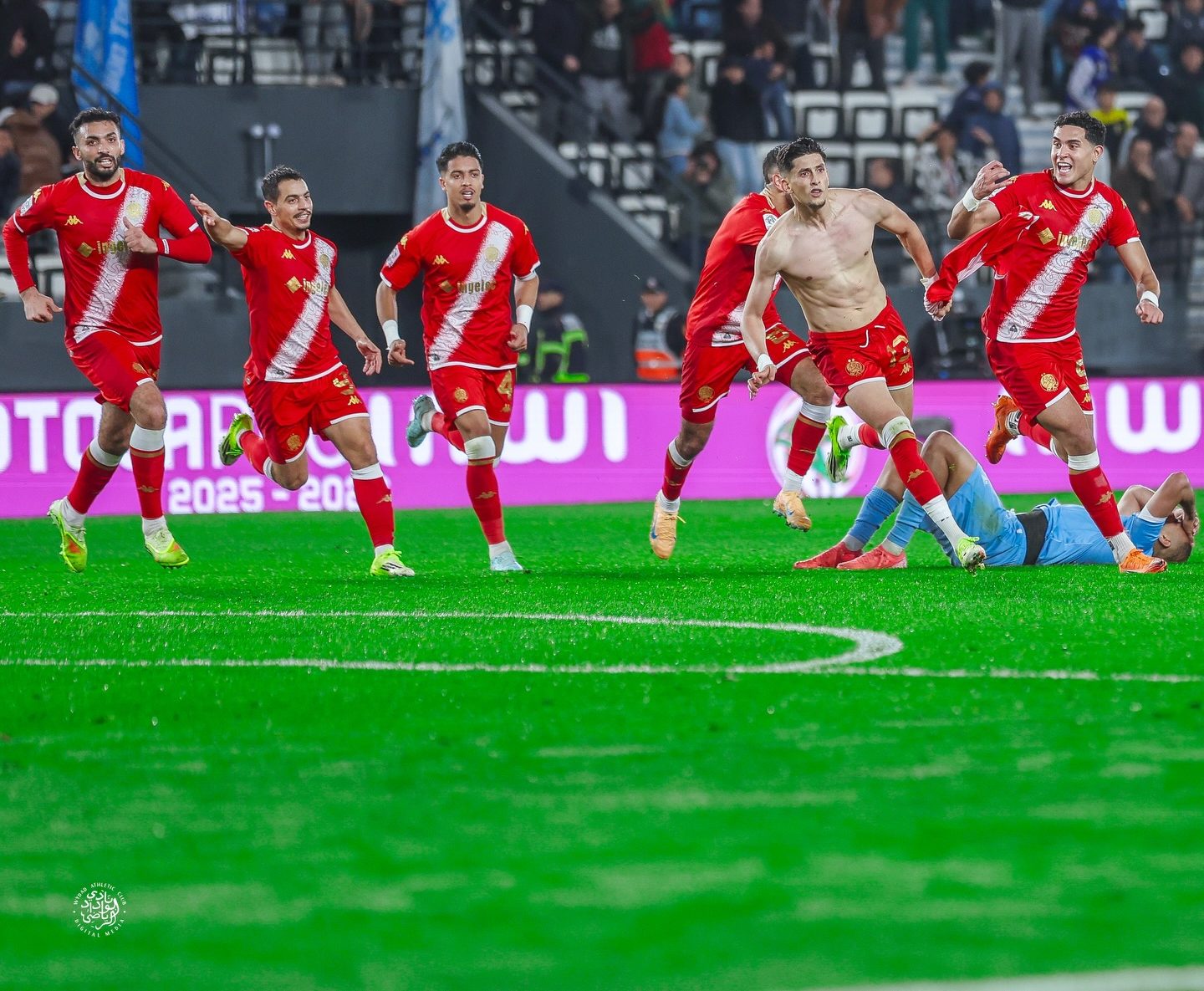 Botola Pro – J15 : le Wydad renverse l’UTS dans un scénario fou, Berkane s’impose face au DHJ