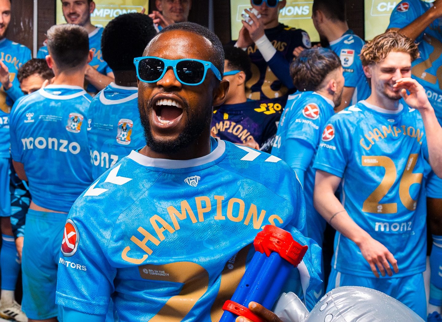 Frank Onyeka celebrates Coventry City’s historic promotion