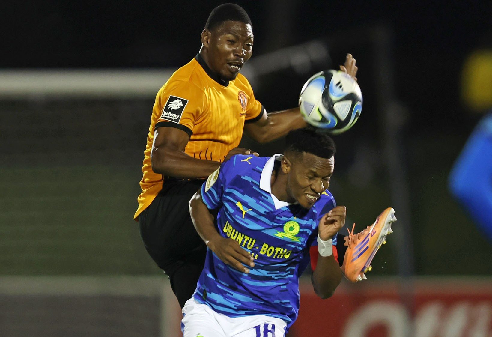 Sundowns leapfrog Pirates to go top; Siwelele stun unbeaten Chiefs