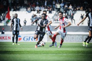 Tunisie : Cinq clubs interdits de recrutement par la FIFA