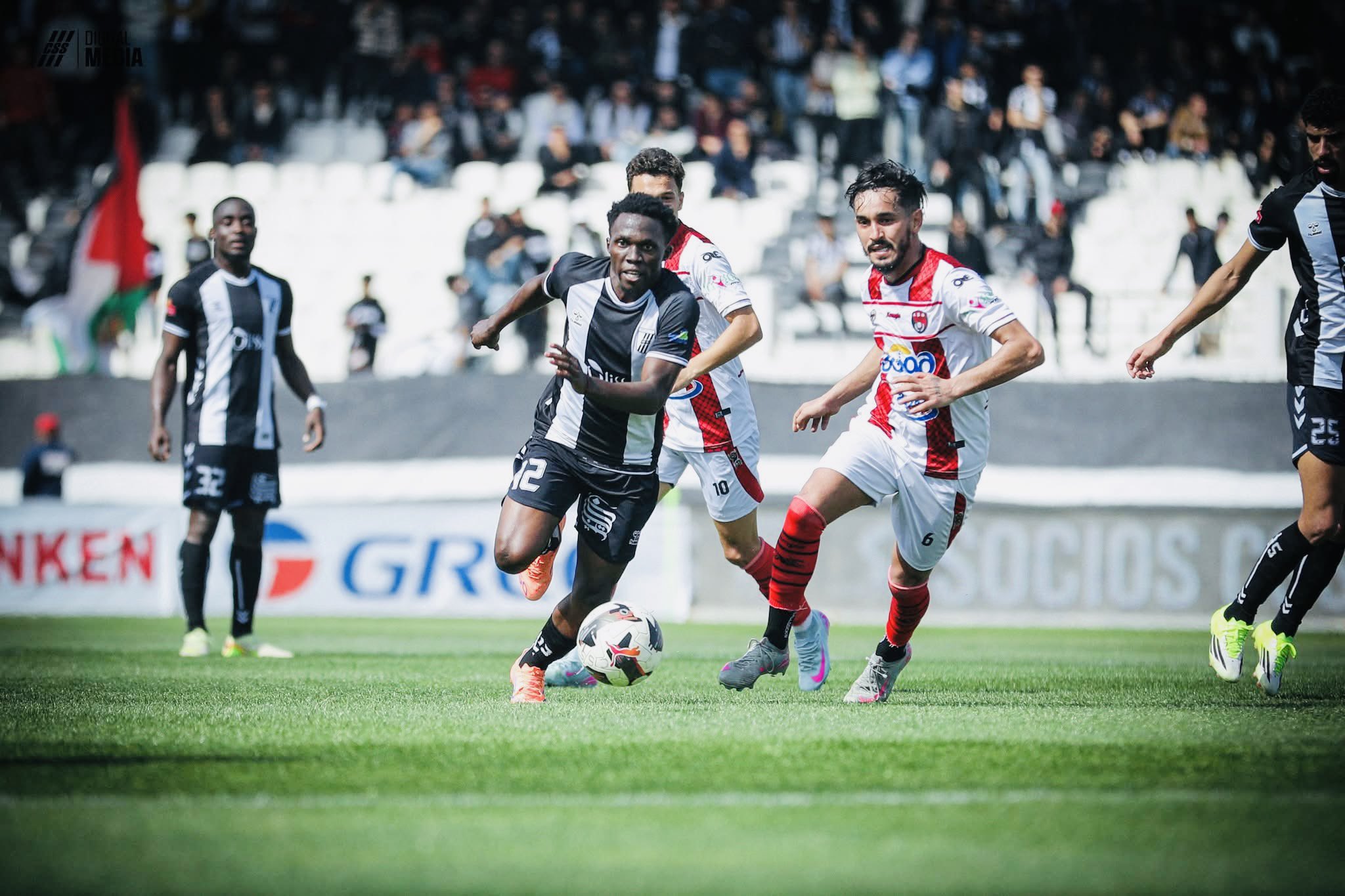 Tunisie : Cinq clubs interdits de recrutement par la FIFA