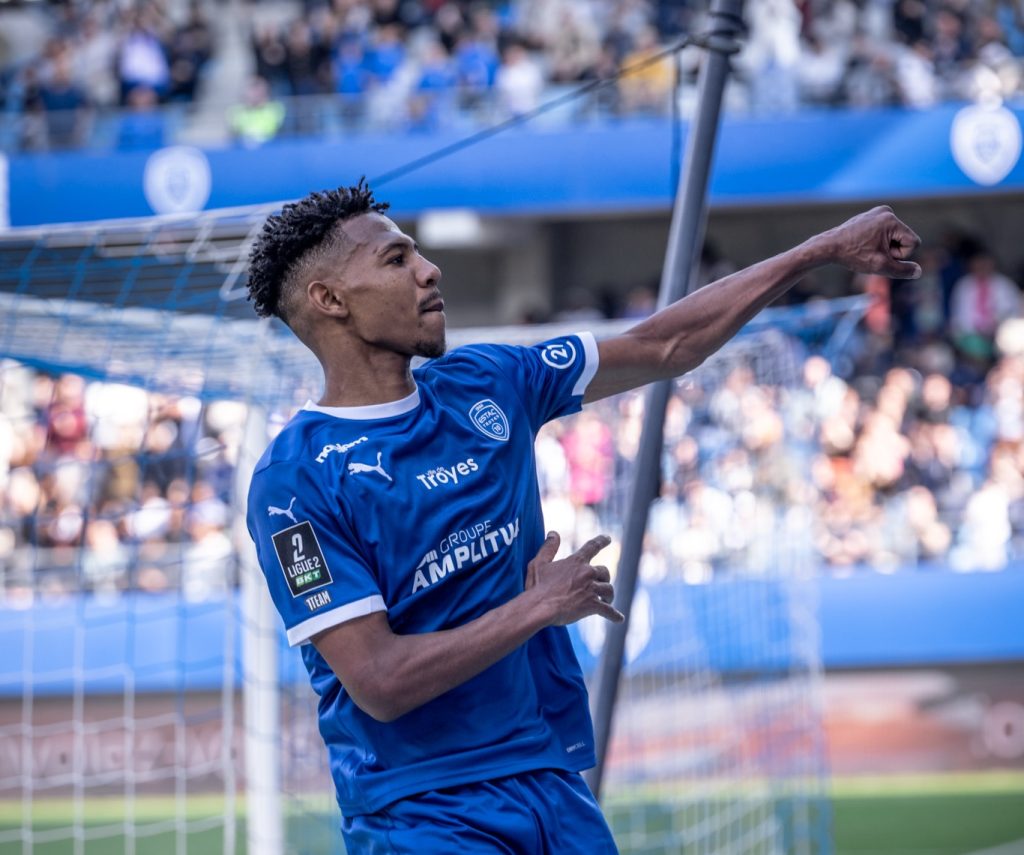 Ligue 2 : Bentayeb En Patron– Un Lob D’exception À Montpellier Pour Le Buteur