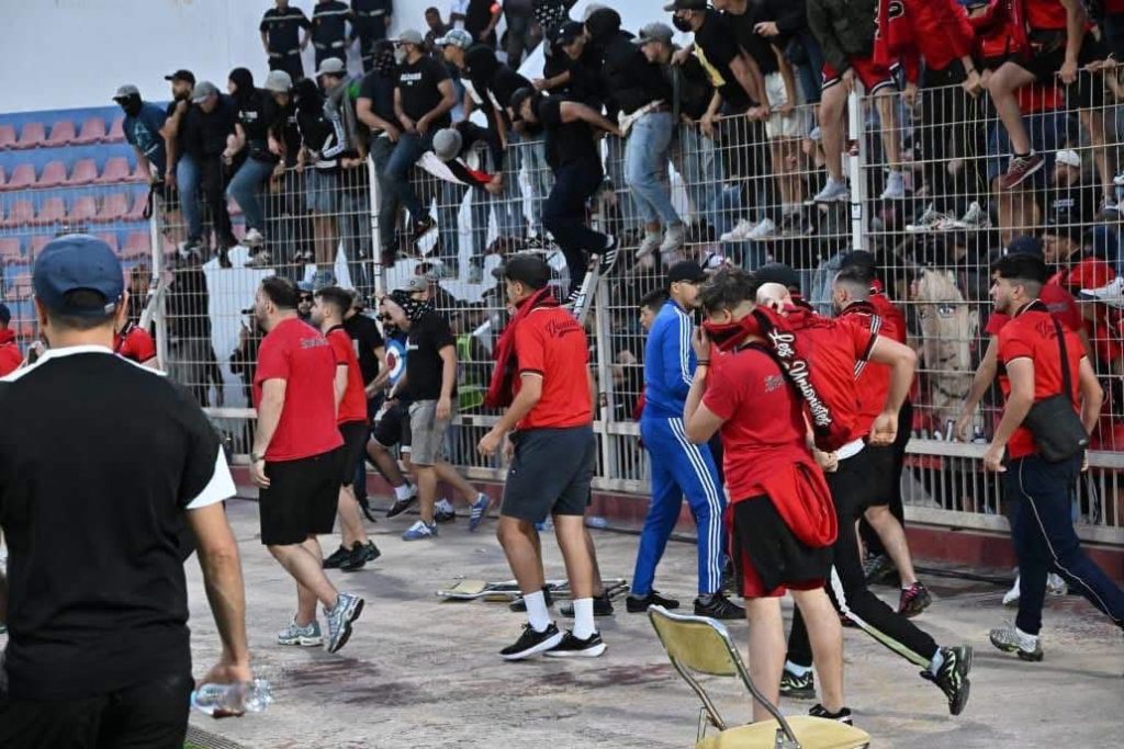 Usm Alger V Oc Safi Supporters Clashes 4