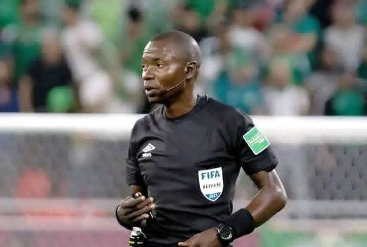 Le choix de Jean-Jacques Ndala pour la finale aller de la Ligue des champions sème le trouble à la CAF