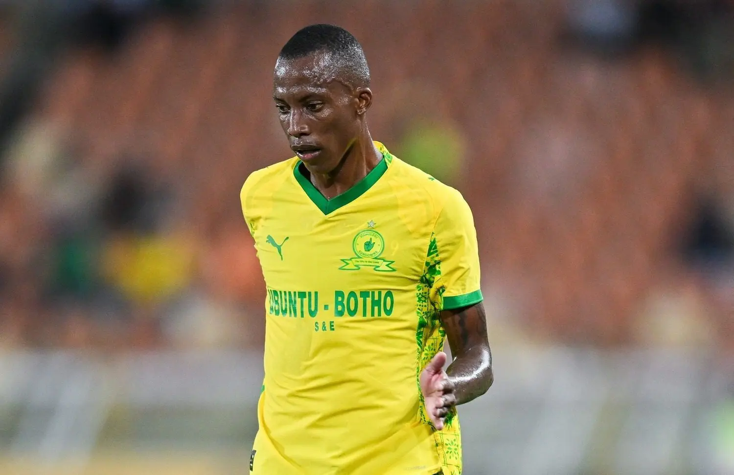 Lunga sends defiant title message to Pirates as Sundowns face ‘must-win’ clash