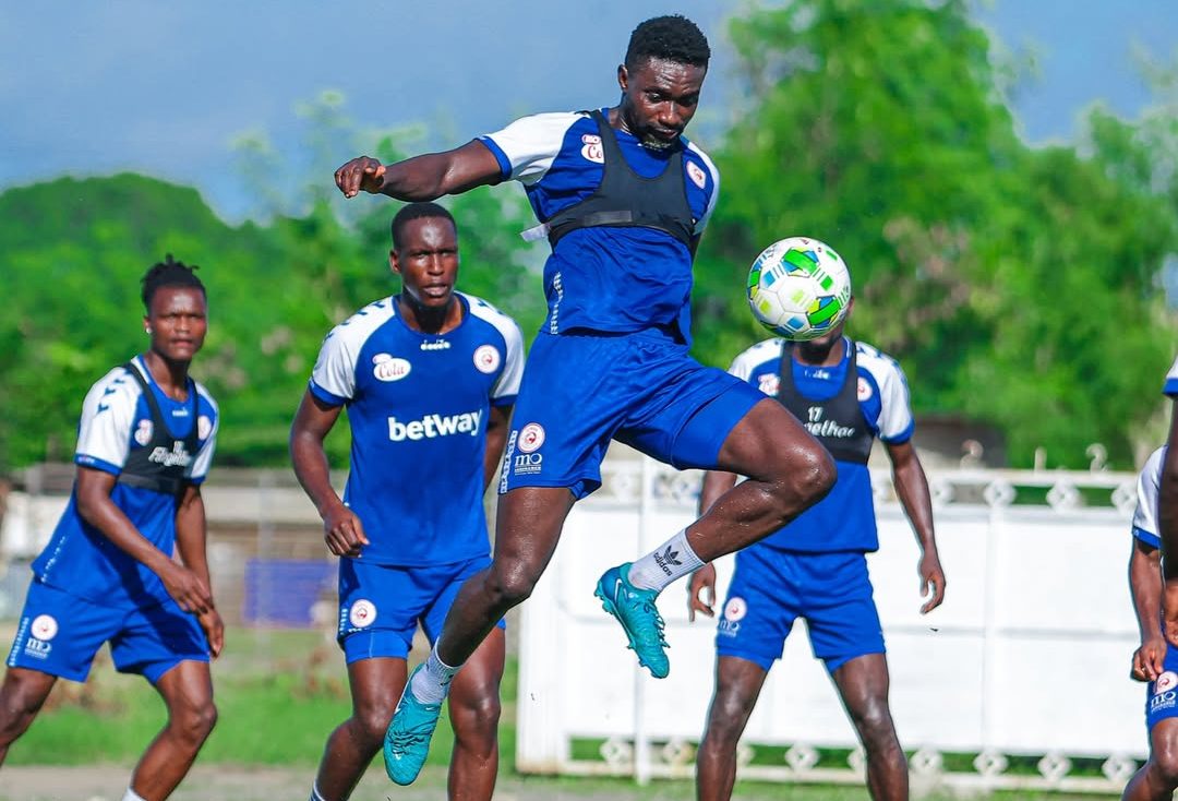 Simba eye golden chance to close gap as Yanga stumble