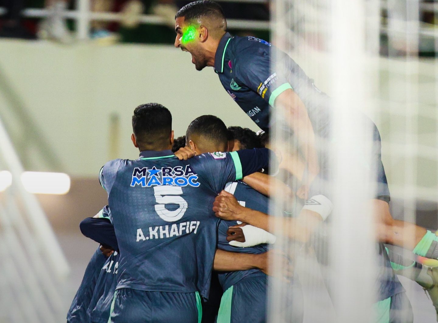Botola Pro : le Raja fait tomber le MAS et prend les commandes du championnat